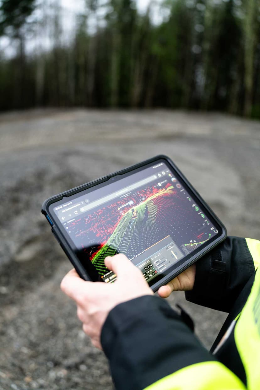 Tablet showing autonomous machine control interface